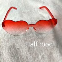 Hartjes bril half rood €3,50 2