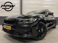 BMW 3 Serie Touring 330e BLACK