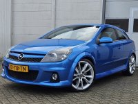Opel Astra GTC 2.0 T OPC