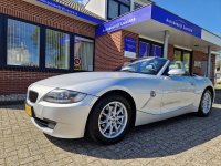 BMW Z4 Roadster 2.0i Introduction Complete