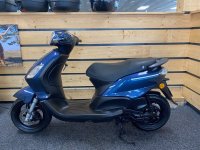 Piaggio Snorscooter Fly 4T