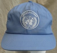 Pet / Cap, UN - VN