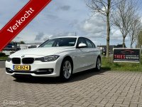 BMW 3-serie 320i Upgrade Edition CRUISE/NAVI/PDC/AUTOMAAT/