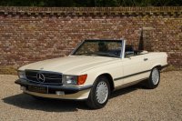 Mercedes-Benz 500-serie 560 SL From the