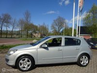 Opel Astra 1.6 Executive \'07 5DRS,