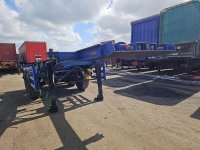 Renders 2 axle 20 ft container