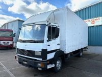 Mercedes-Benz LK 814 6-CILINDER WITH PLYWOOD