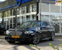 BMW 5-serie Touring M550xd|BOMVOL|PANO|SOFTCLOSE|ADPTVE|LANE ASSIST|ALCANTARA|M-PAKKET|STANDKACHEL|STOEL VENT/VERW|SCHERMEN|UNIEK