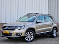 Volkswagen Tiguan 1.4 TSI Sport&Style AUTOMAAT*Trekhaak*Navigatie*Camera*PDC*Climate