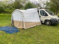 Opblaasbare tent voor camper / caravan