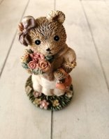 Prachtig Beeldje van Teddybeer met Bloemen