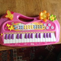 Kinder piano / keyboard , volop